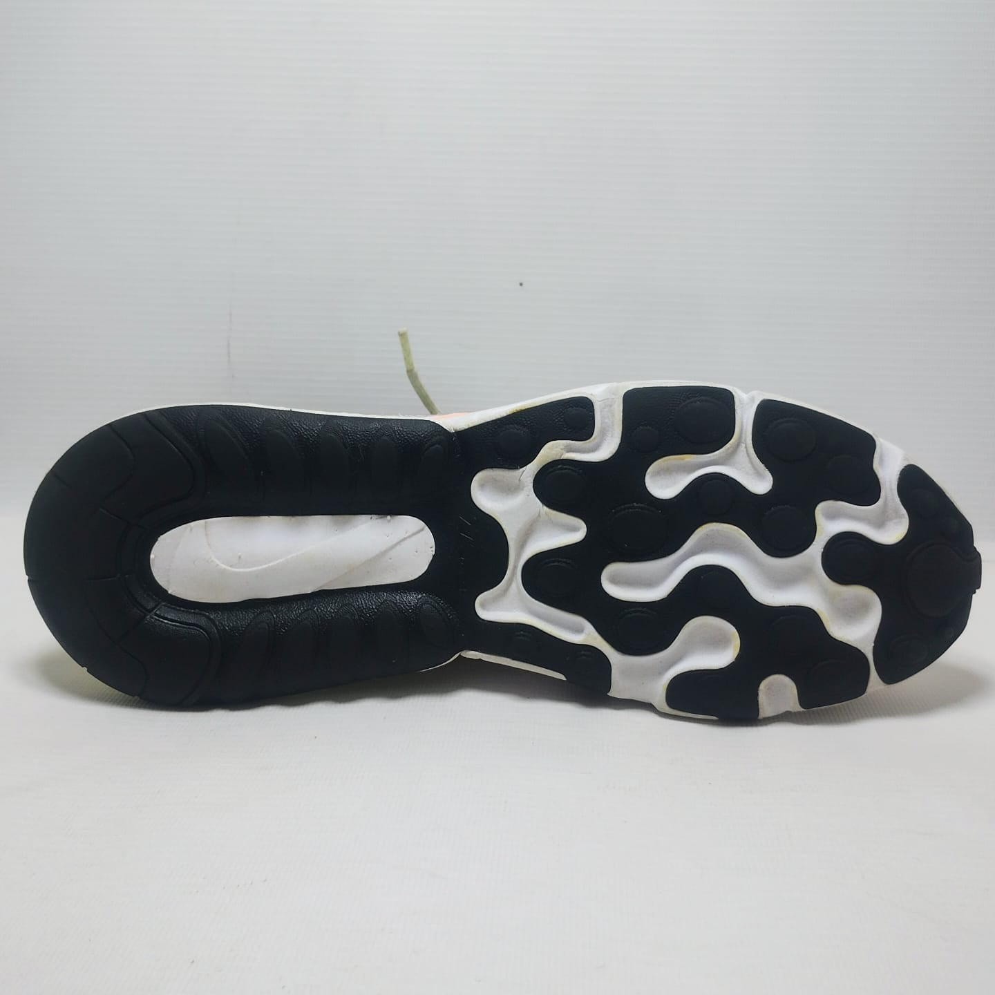 Nike Air Max 270 React SE