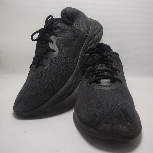 Nike Revolution 6