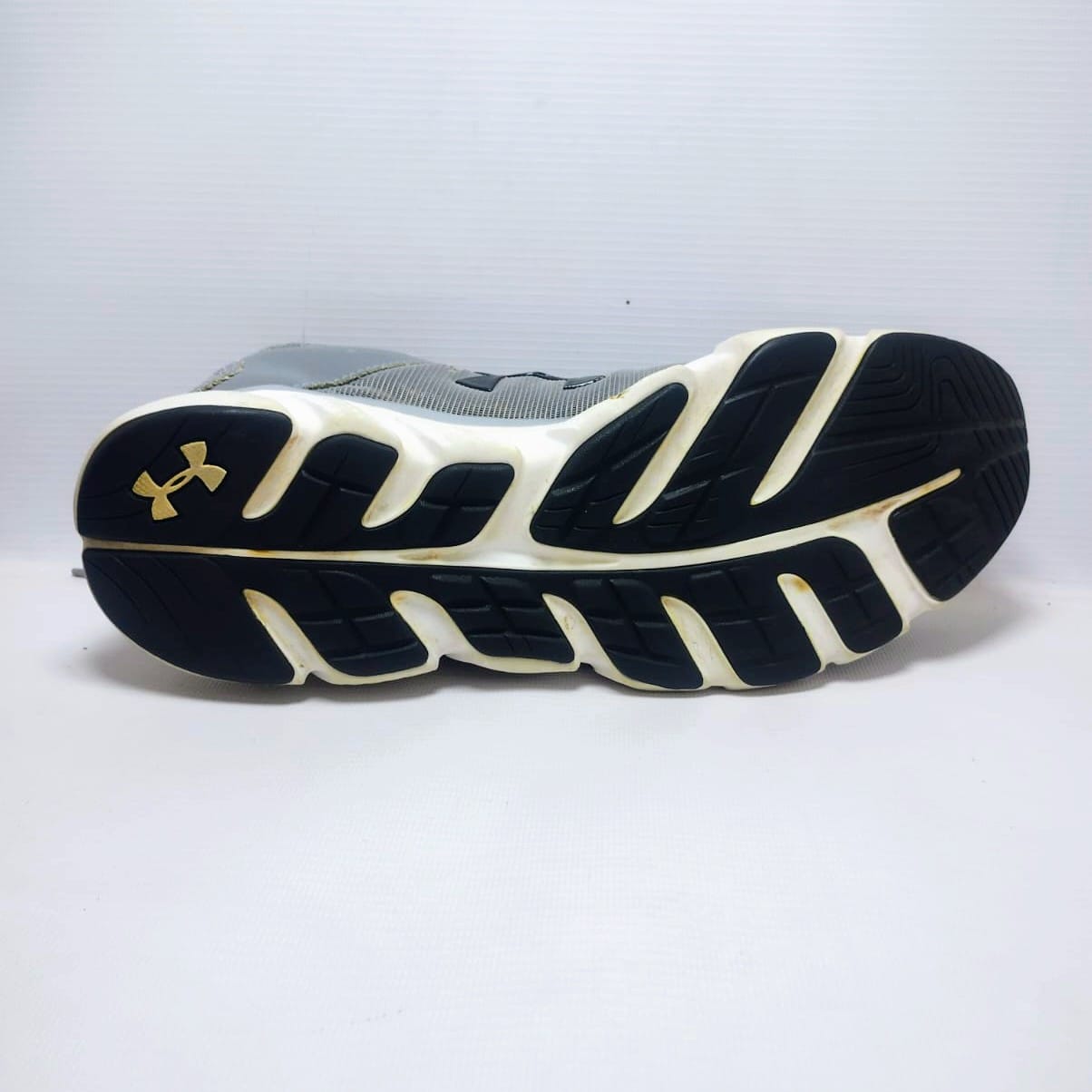 Under Armour Micro G Assert 7