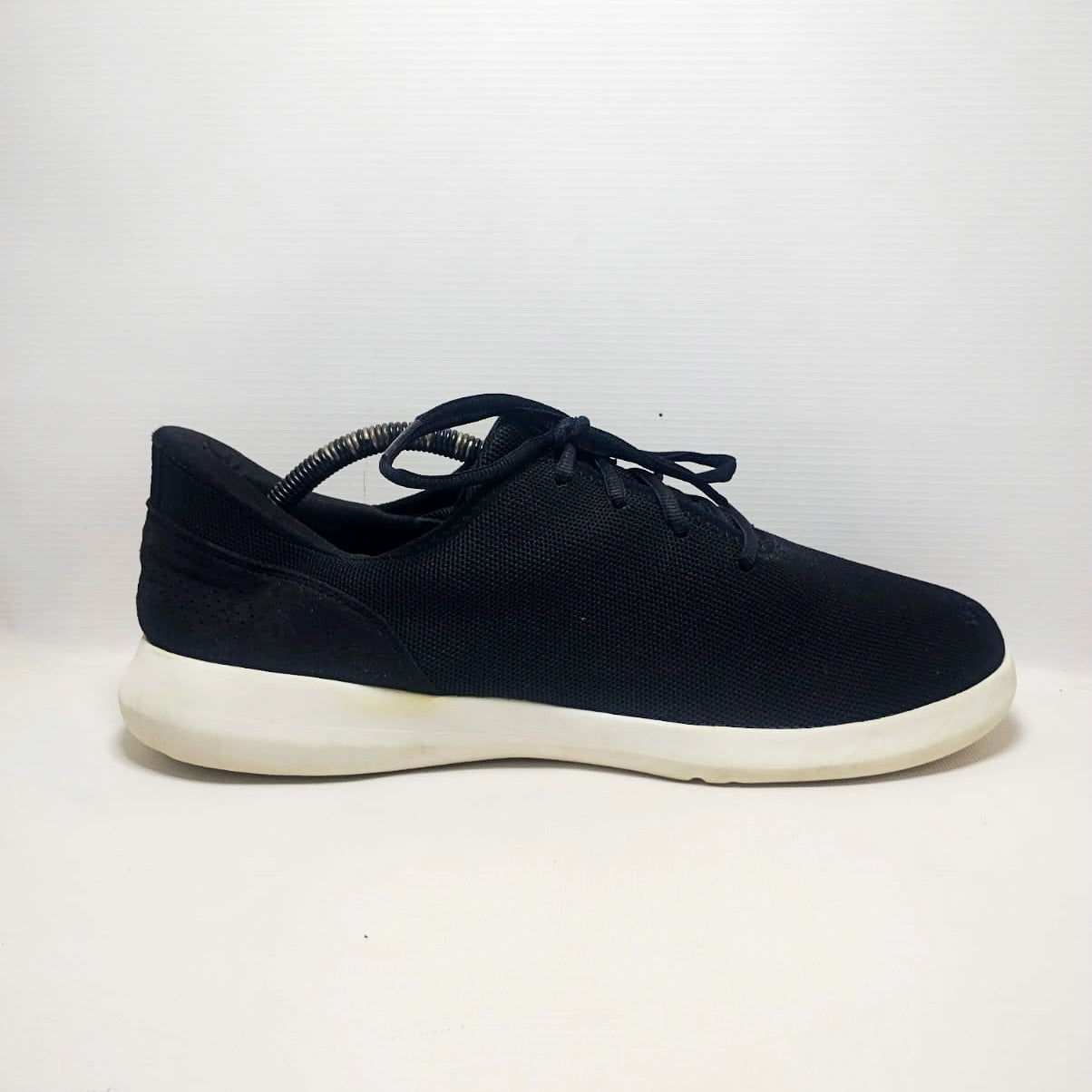 Kizik Madrid Eco-Knit hands-free sneakers