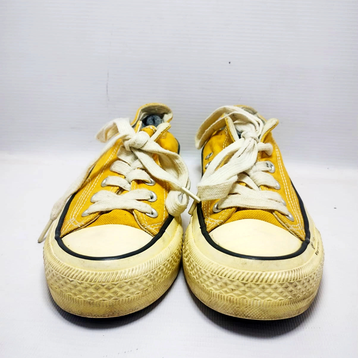 Lvaooeci Canvas Sneakers by Oneshoes