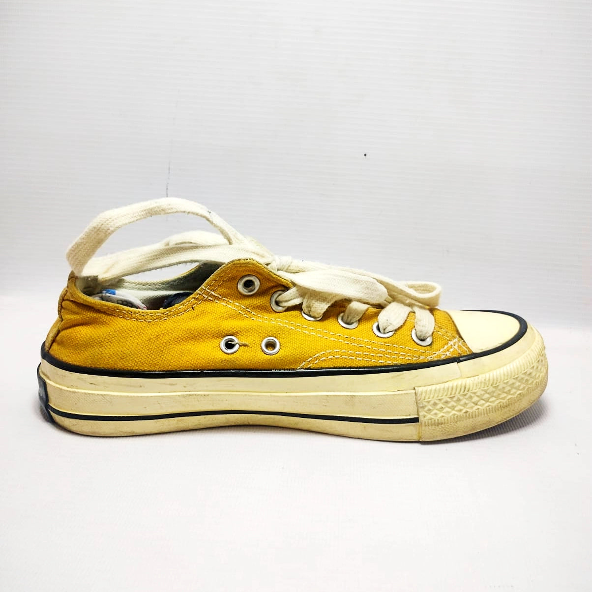 Lvaooeci Canvas Sneakers by Oneshoes