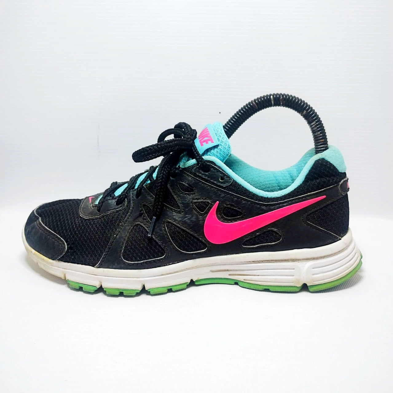 Nike Revolution 2
