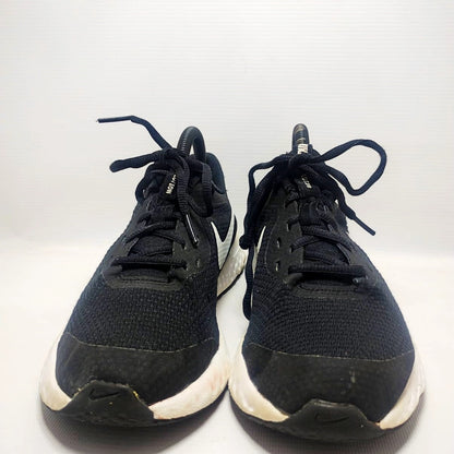 Nike Revolution