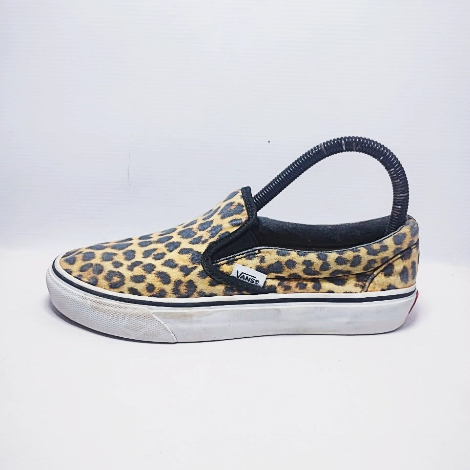 Vans Classic Slip-On Sneakers