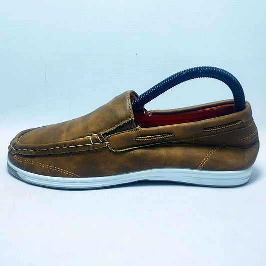Brown slip-on casual loafers