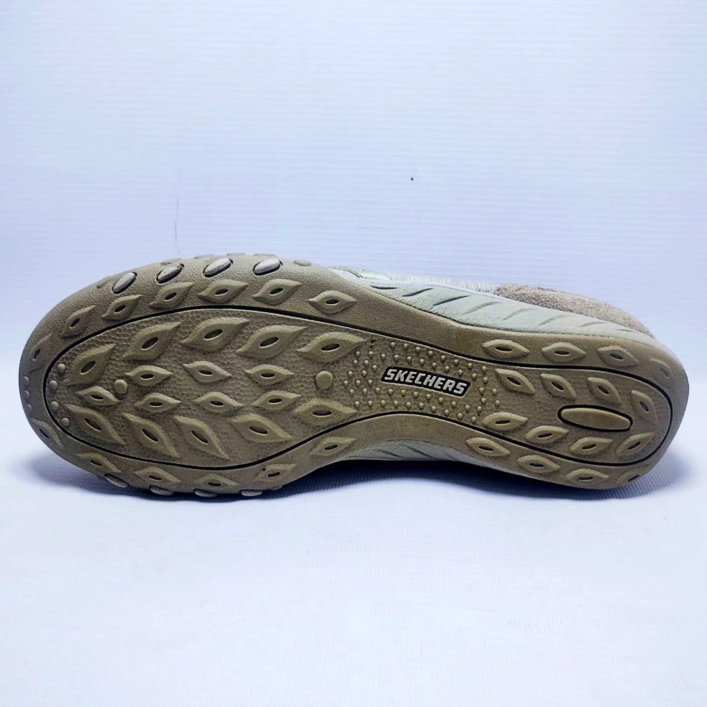 Skechers Breathe Easy Pretty Lady slip-on sneaker in taupe