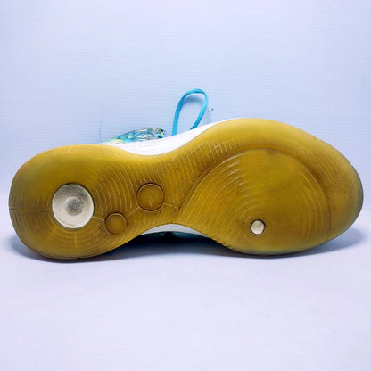 Nike Kyrie 6 Pre-Heat basketball shoe