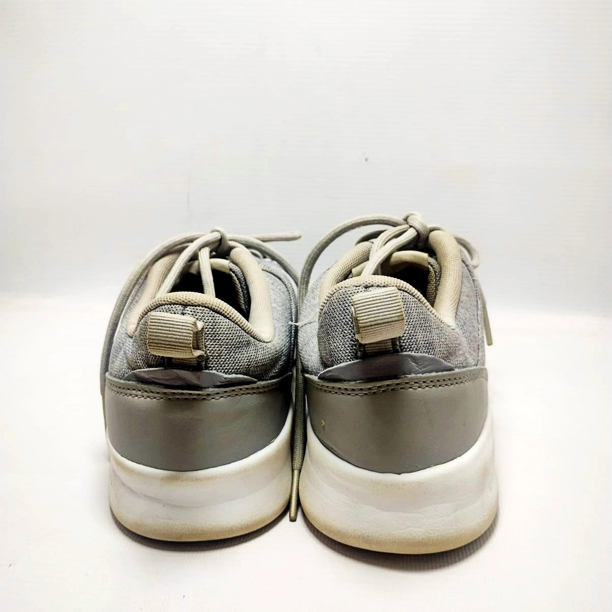 Adidas QT Racer 2.0 running shoes