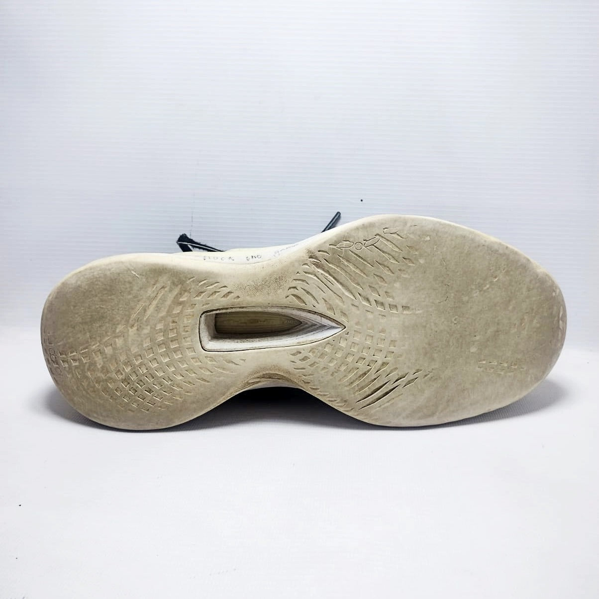 Anta Light Cavalry 8 Low basketball shoe