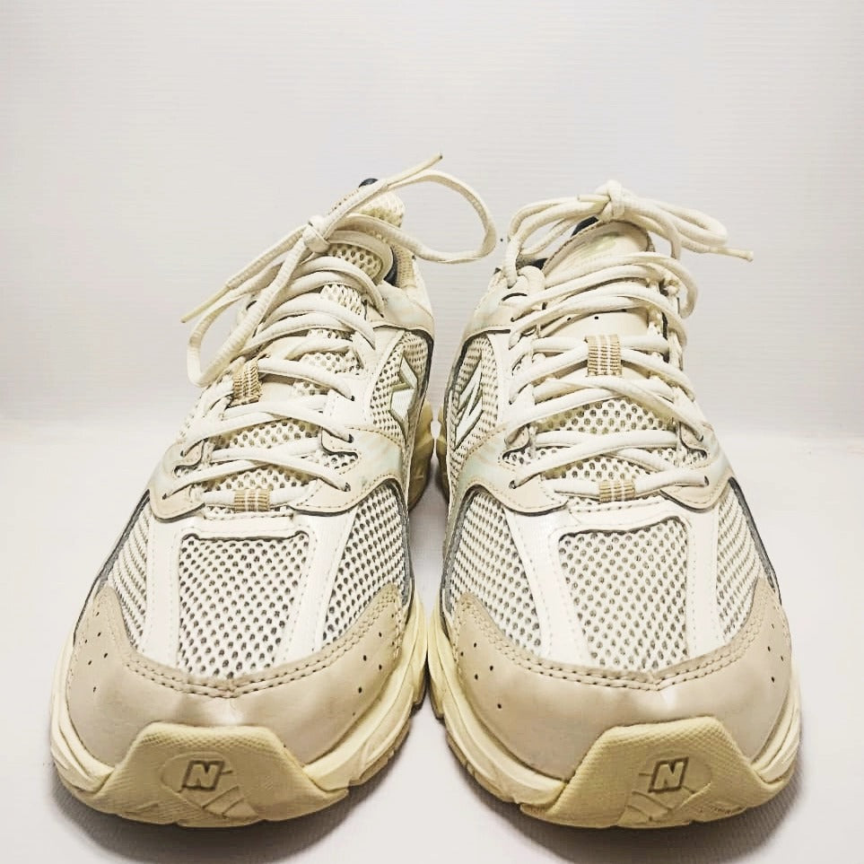 NEW BALANCE 530 in Pearl White Color