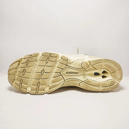 NEW BALANCE 530 in Pearl White Color